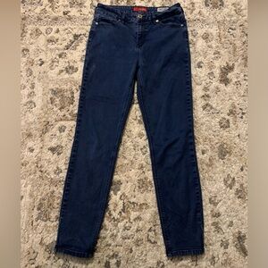 Women’s Guess jeans
